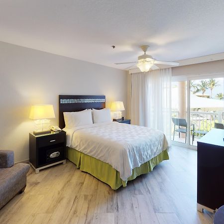 The Grand Caymanian Resort Τζώρτζταουν Εξωτερικό φωτογραφία
