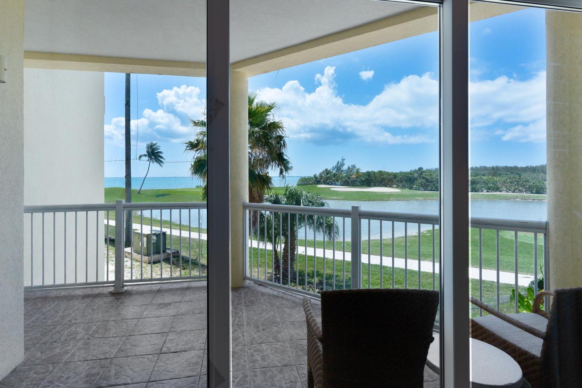 The Grand Caymanian Resort Τζώρτζταουν Εξωτερικό φωτογραφία