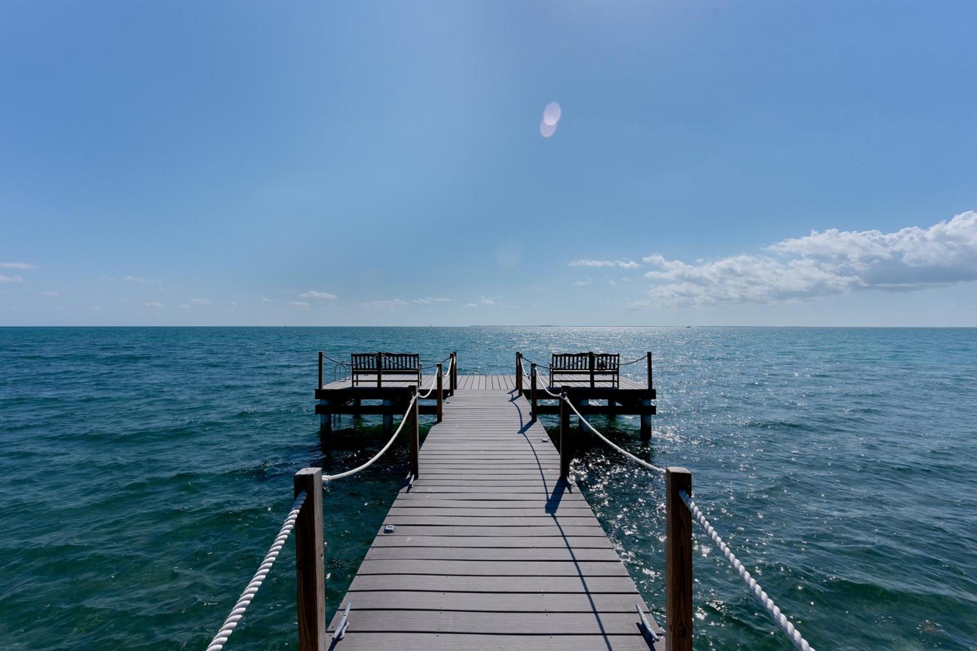 The Grand Caymanian Resort Τζώρτζταουν Εξωτερικό φωτογραφία